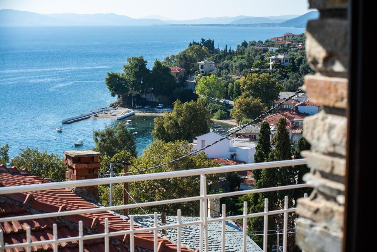 فيلا ¨Με Θέα Το Ηλιοβασίλεμα¨ أفيسوس المظهر الخارجي الصورة